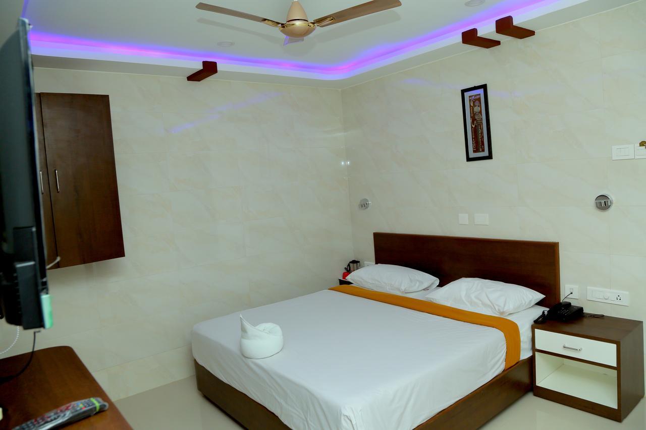 Sri Maharaja Residency Hotell Tiruchirappalli Exteriör bild