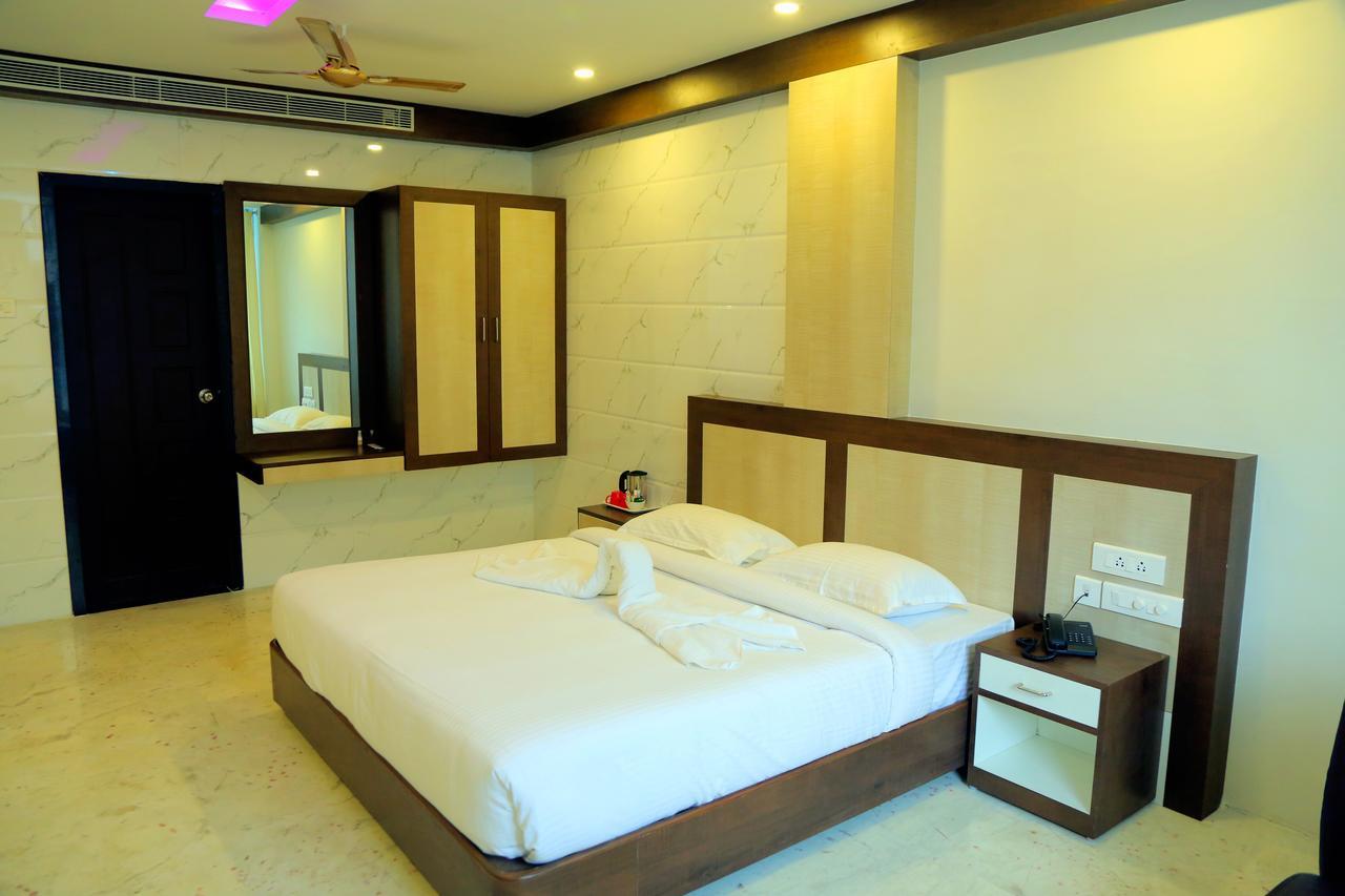 Sri Maharaja Residency Hotell Tiruchirappalli Exteriör bild